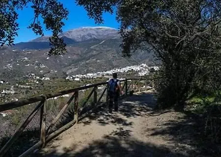 El Almendro בית נופש *
